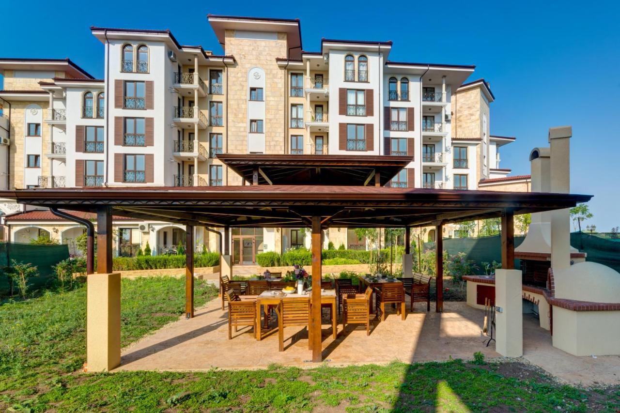 Poseidon Vip Residence Club Balneo & Spa Resort Nesebar Exterior photo